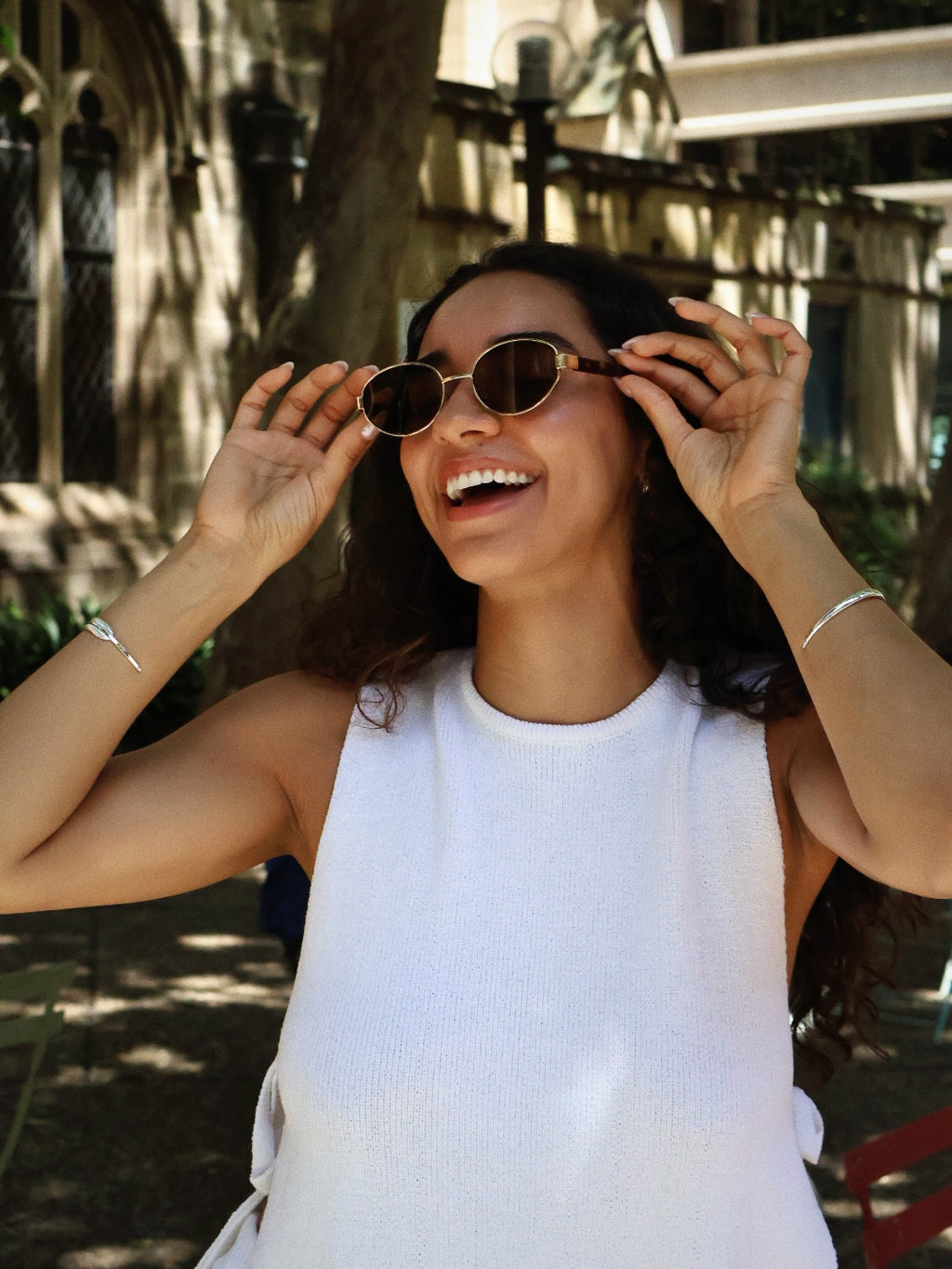 Classic unisex round sunglasses by By Charley, featuring polarized lenses that offer 100% UV protection and anti-glare functionality with a timeless vintage aesthetic.