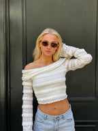 Classic unisex round sunglasses by By Charley, featuring polarized lenses that offer 100% UV protection and anti-glare functionality with a timeless vintage aesthetic.