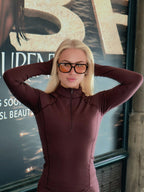 Stylish unisex polarized aviator sunglasses by By Charley, featuring a classic tortoiseshell frame and amber lenses that reduce glare and enhance contrast for a bold, retro look.