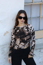 Bold unisex square sunglasses by By Charley, featuring a chunky tortoiseshell frame and polarized lenses that provide 100% UV protection and anti-glare functionality for a confident, architectural aesthetic.