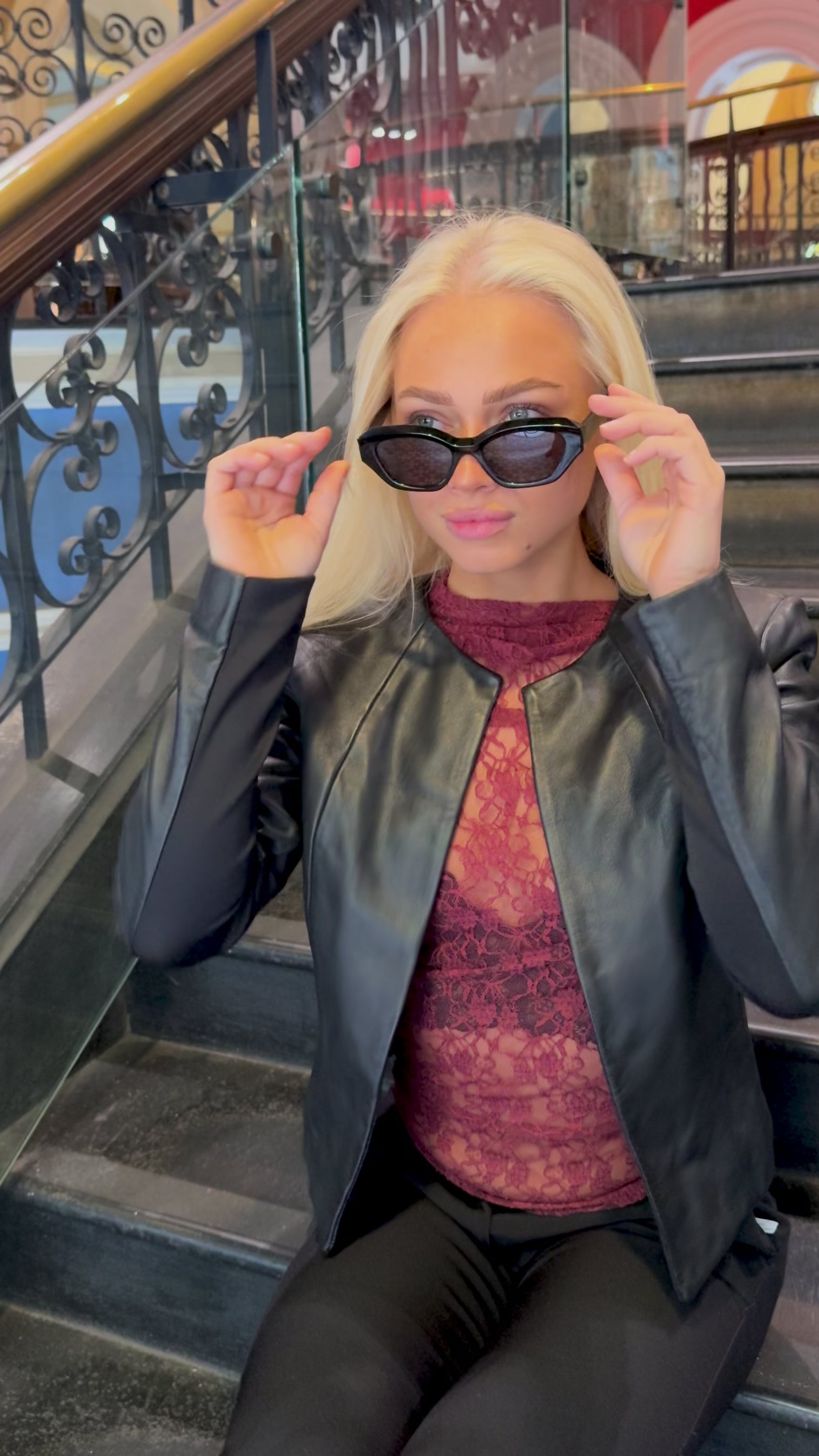 Stylish unisex polarized cat-eye sunglasses by By Charley, featuring a classic black frame that offers 100% UV protection and glare reduction for a bold, vintage-inspired aesthetic.
